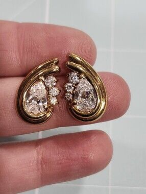 Krementz Gold Teardrop Crystal Stud Earrings Elegant Women Jewelry